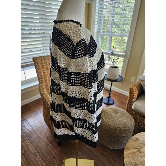 Talbots Eyelet Crocheted Black & White Striped Blouse 3/4 Sleeve Size XL NWT - Picture 3 of 9